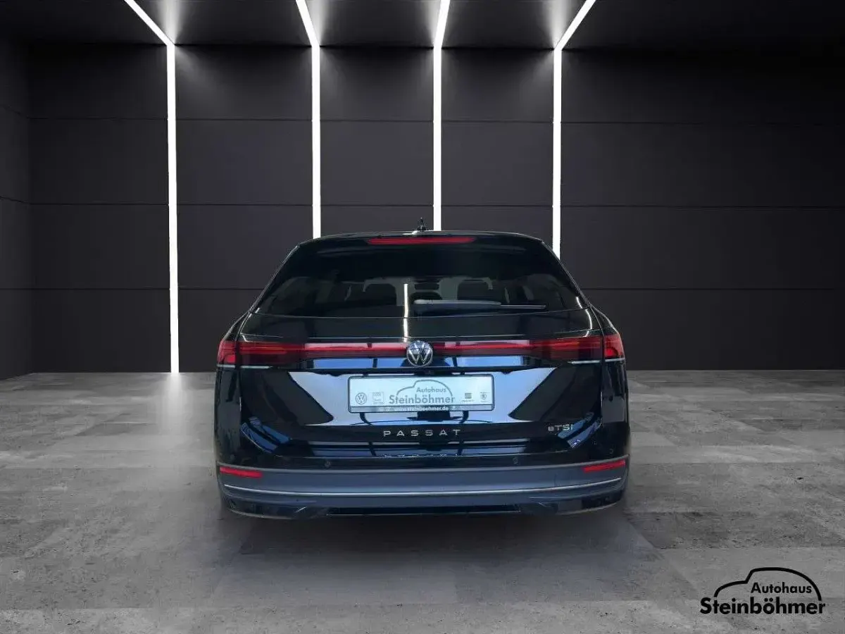 Gebraucht VW Passat Business 150 PS (110 kW) 2025 Grenadillschwarz (schwarz) Kombi