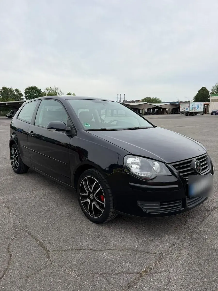 Gebraucht VW Polo Basis 64 PS (47 kW) 2005 Schwarz Kleinwagen