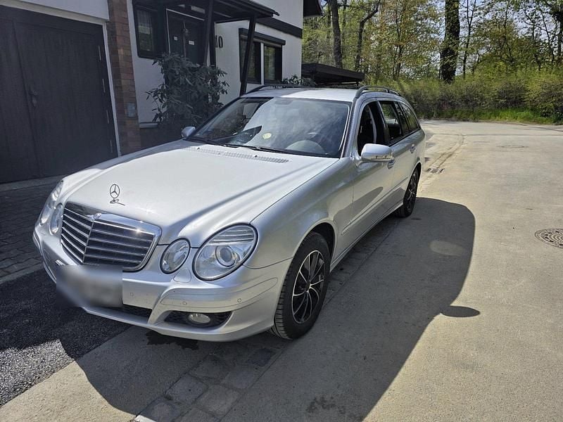 Second-hand Mercedes E200 190 CP (139 kW) 2007 Argintiu Break