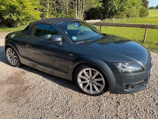 Grau Gebraucht 2008 Audi TT Roadster S-Line Cabrio | 8.900 € (Fairer Preis) - Bild 1/4