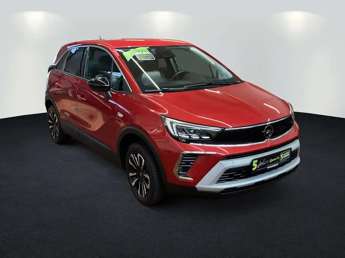 Gebraucht Opel Crossland Elegance 131 PS (96 kW) 2024 Peperoncino red SUV