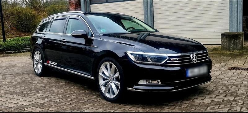 Schwarz Gebraucht 2016 VW Passat Highline Kombi | 23.800 € (Teuer) - Bild 1/4