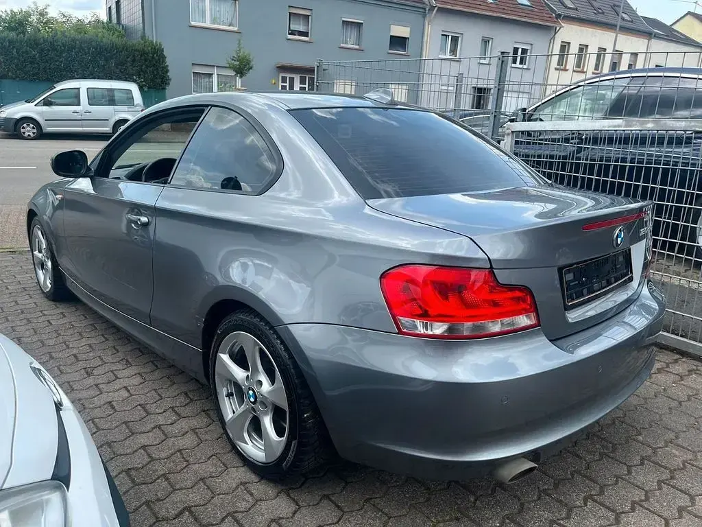 Käytetty BMW 120 177 HP (130 kW) 2012 Harmaa Viistoperä