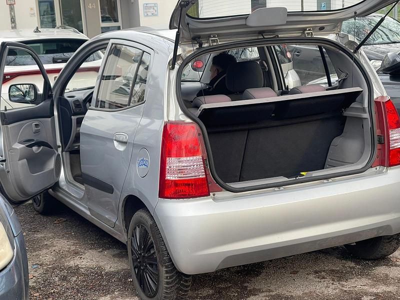 Gebraucht Kia Picanto 65 PS (47 kW) 2005 Silber Kleinwagen