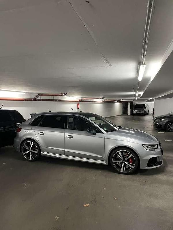 Gebraucht Audi RS3 Sportback 400 PS (294 kW) 2019 Kleinwagen