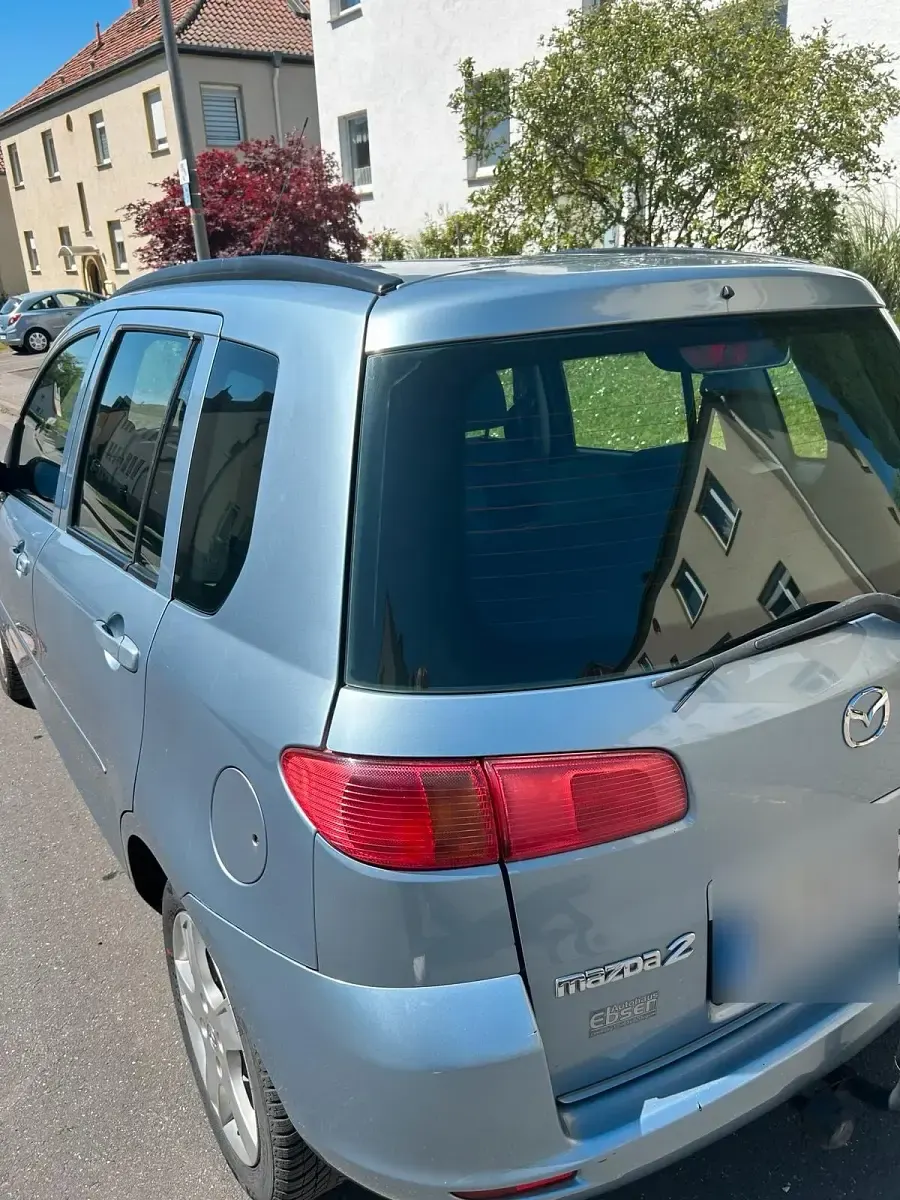Usata Mazda 2 80 CV (58 kW) 2004 Blu Utilitaria