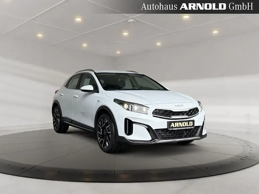 Neu Kia XCeed Vision 140 PS (102 kW) 2026 Carraraweiß SUV