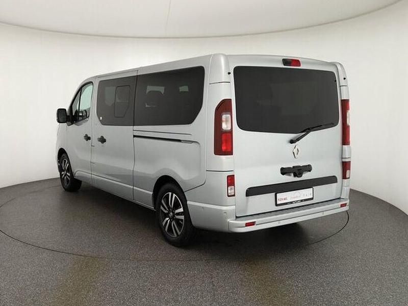 Gebraucht Renault Trafic 170 PS (125 kW) 2024 Silber Van / Kleinbus