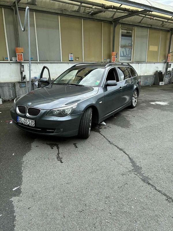 Grau Gebraucht 2008 BMW 535 Sport Line Kombi | 6.500 € (Guter Preis) - Bild 1/4