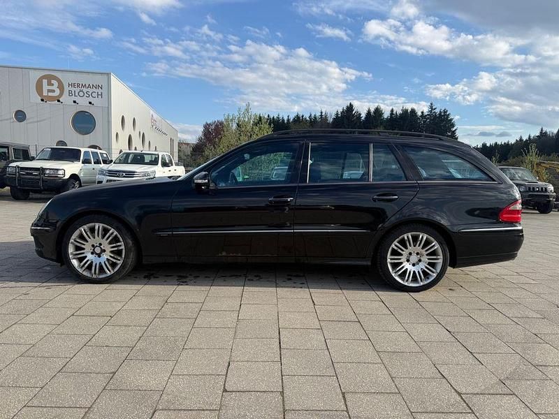 Second-hand Mercedes E320 224 CP (164 kW) 2006 Negru Break