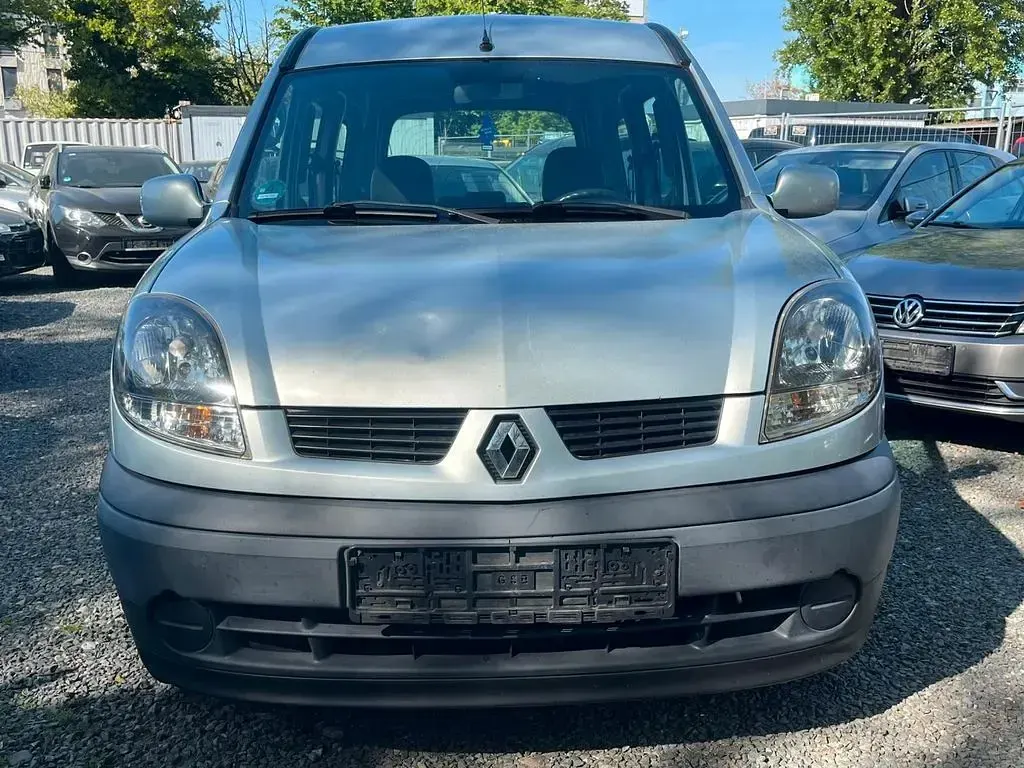 Gebraucht Renault Kangoo 75 PS (55 kW) 2005 Silber Van / Kleinbus