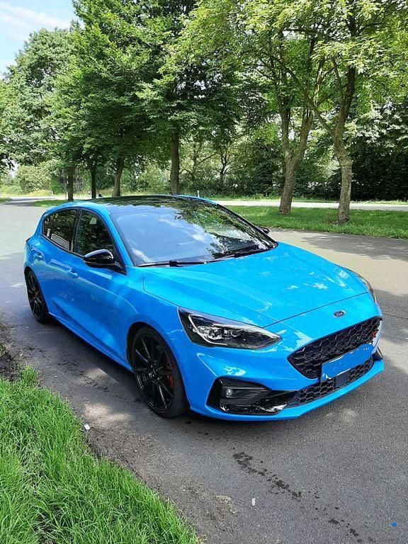 Gebraucht Ford Focus ST 280 PS (205 kW) 2022 Blau Limousine