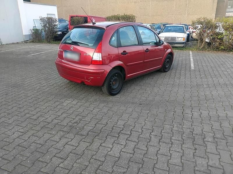 Second-hand Citroën C3 60 CP (44 kW) 2006 Roșu Hatchback