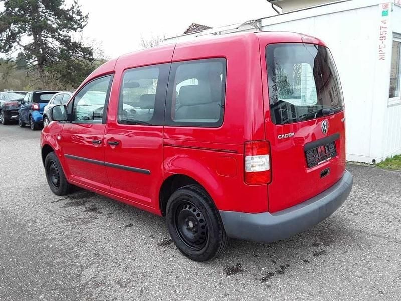 Second-hand VW Caddy 105 CP (77 kW) 2008 Roșu Monovolum