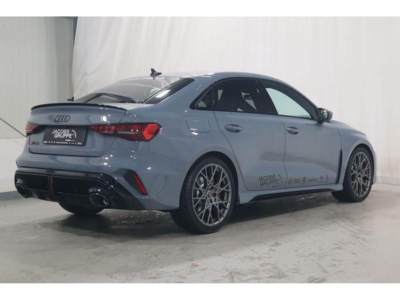 Gebraucht Audi RS3 Ambiente 400 PS (294 kW) 2026 Grau Limousine