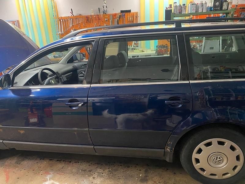 Gebraucht 2003 VW Passat Kombi | 500 € (Superpreis) - Bild 1/4