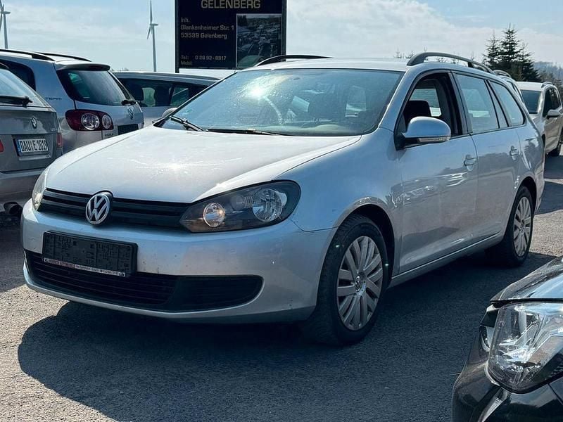 Gebraucht VW Golf VI Trendline 105 PS (77 kW) 2011 Silber Kleinwagen