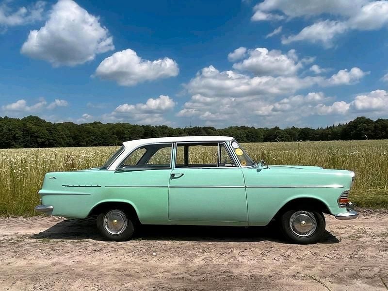 Andere farben Gebraucht 1962 Opel Olympia Limousine | 12.500 € - Bild 1/4