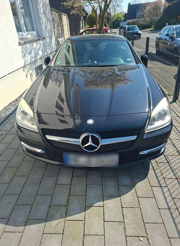Gebraucht Mercedes SLK200 184 PS (135 kW) 2011 Schwarz Cabrio
