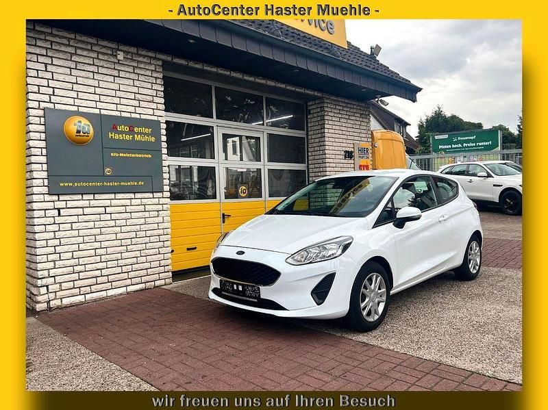 Weiß Gebraucht 2018 Ford Fiesta Trend Kleinwagen | 7.990 € (Fairer Preis) - Bild 1/4