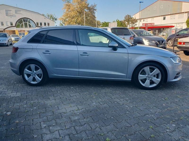 Gebraucht Audi A3 S-Line 150 PS (110 kW) 2015 Grau Limousine