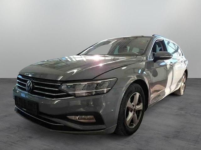 Gebraucht VW Passat Business 150 PS (110 kW) 2022 Grau Kombi