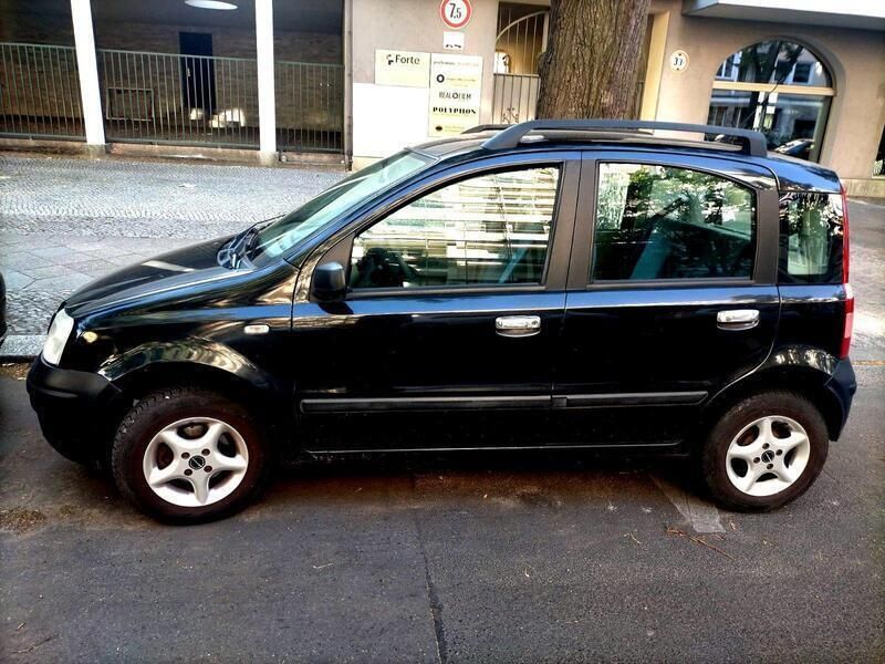 Schwarz Gebraucht 2005 Fiat Panda Kleinwagen | 1.980 € (Etwas zu teuer) - Bild 1/4