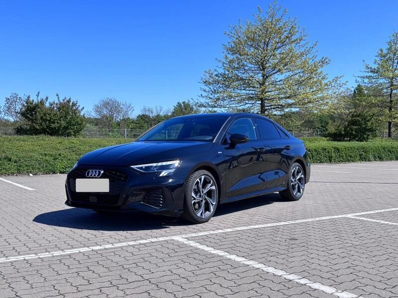Schwarz Gebraucht 2022 Audi A3 S-Line Limousine | 29.500 € (Fairer Preis) - Bild 1/4
