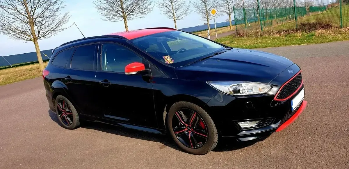 Gebraucht Ford Focus ST-Line 150 PS (110 kW) 2016 Schwarz Kombi