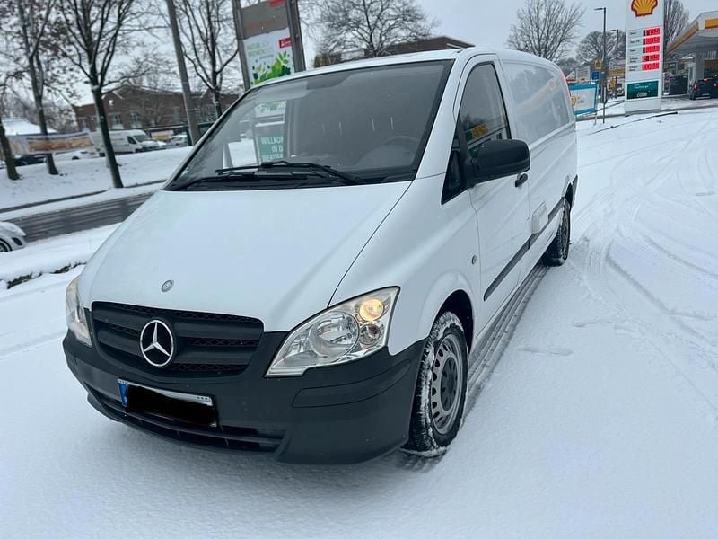 Gebraucht Mercedes Vito 107 PS (78 kW) 2011 Weiß Van