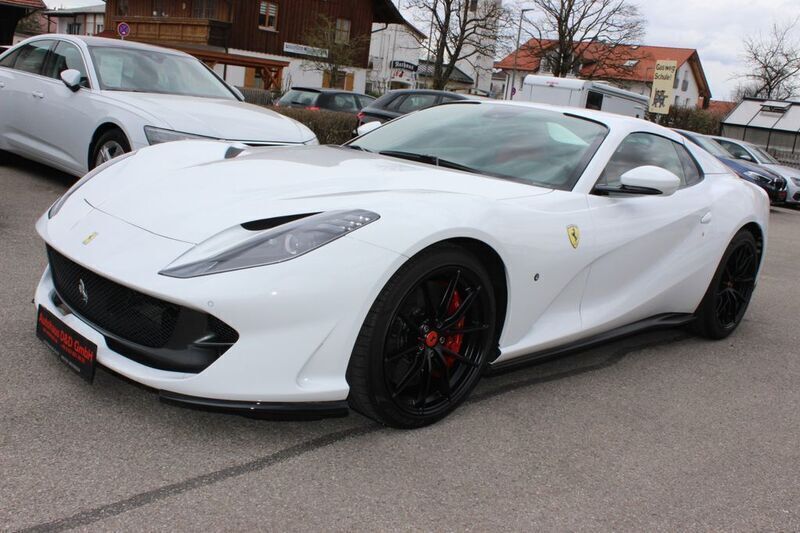 Weiß Gebraucht 2022 Ferrari 812 Cabrio | 409.000 € - Bild 1/4