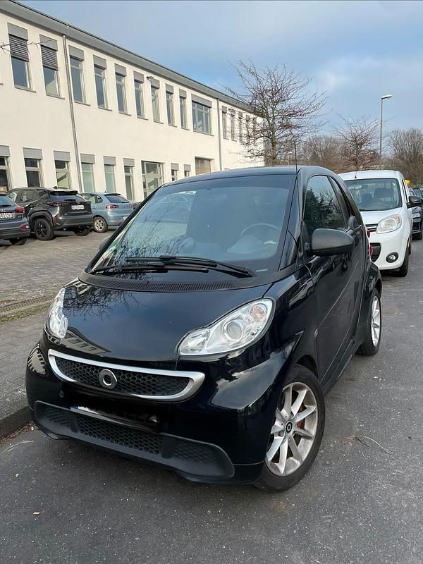 Schwarz Gebraucht 2013 Smart ForTwo Coupé Coupé | 5.249 € - Bild 1/4