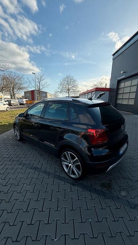 Gebraucht VW Polo 110 PS (80 kW) 2015 Schwarz Kleinwagen