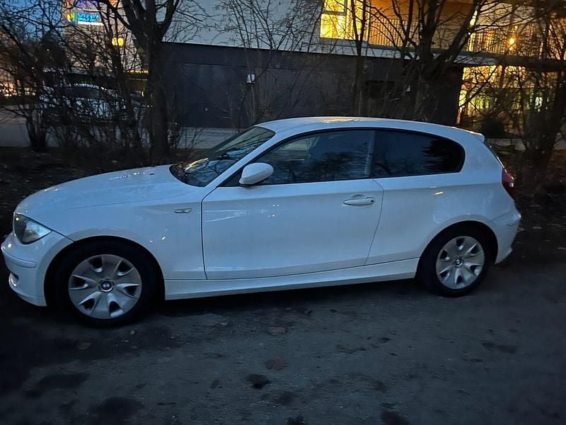 Gebraucht BMW 116 122 PS (89 kW) 2009 Kleinwagen