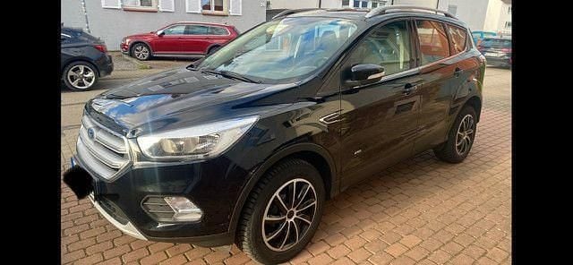 Gebraucht Ford Kuga Trend 150 PS (110 kW) 2018 Schwarz SUV