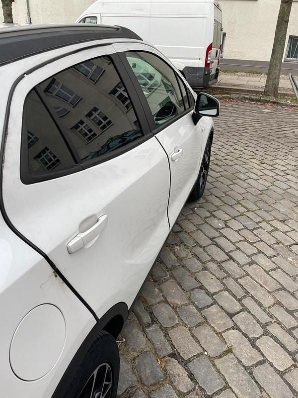 Weiß Gebraucht 2016 Opel Mokka SUV | 3.800 € (Superpreis) - Bild 1/4