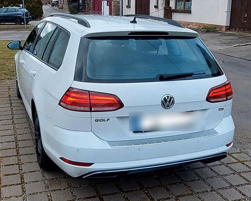 Gebraucht VW Golf VII 116 PS (85 kW) 2017 Weiß Kombi