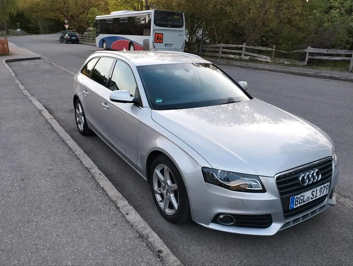 Gebraucht Audi A4 143 PS (105 kW) 2010 Grau Kombi