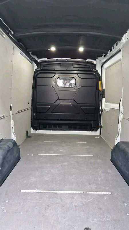 Gebraucht Ford Transit 150 PS (110 kW) 2019 Weiß Van / Kleinbus