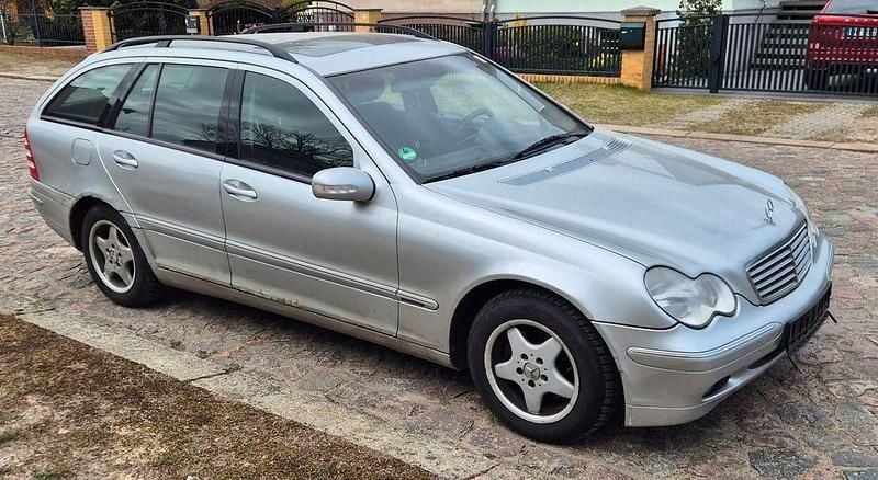 Gebraucht Mercedes C200 163 PS (119 kW) 2003 Silber Kombi