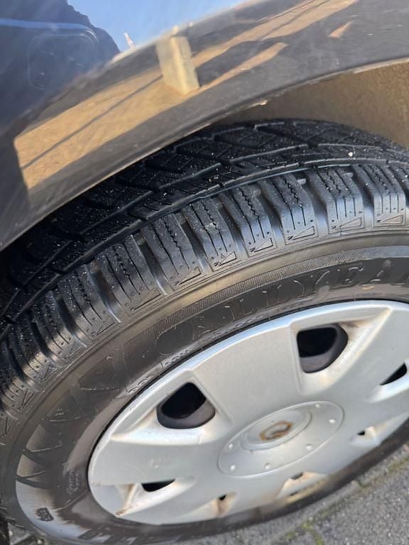 Gebraucht VW Polo Comfortline 64 PS (47 kW) 2005 Schwarz Kleinwagen