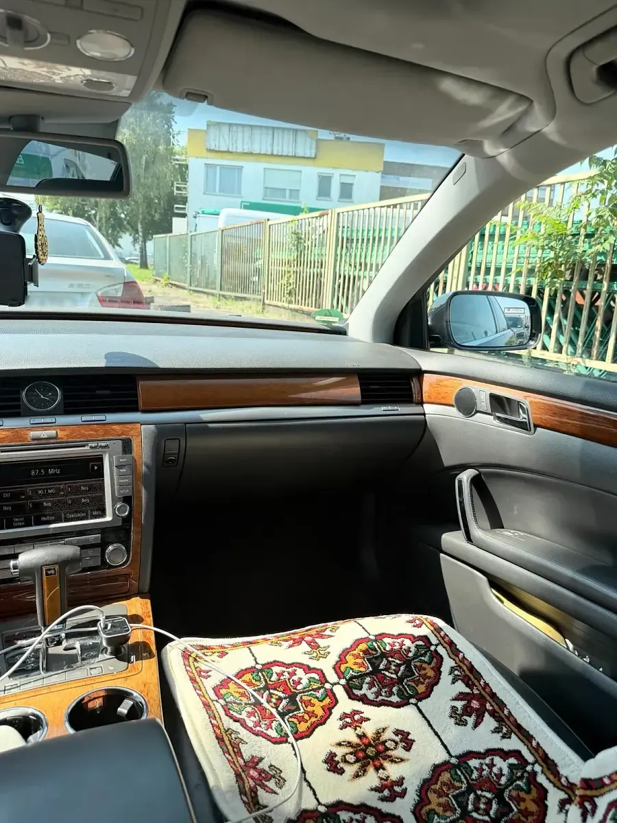 Gebraucht VW Phaeton 240 PS (176 kW) 2009 Schwarz Limousine