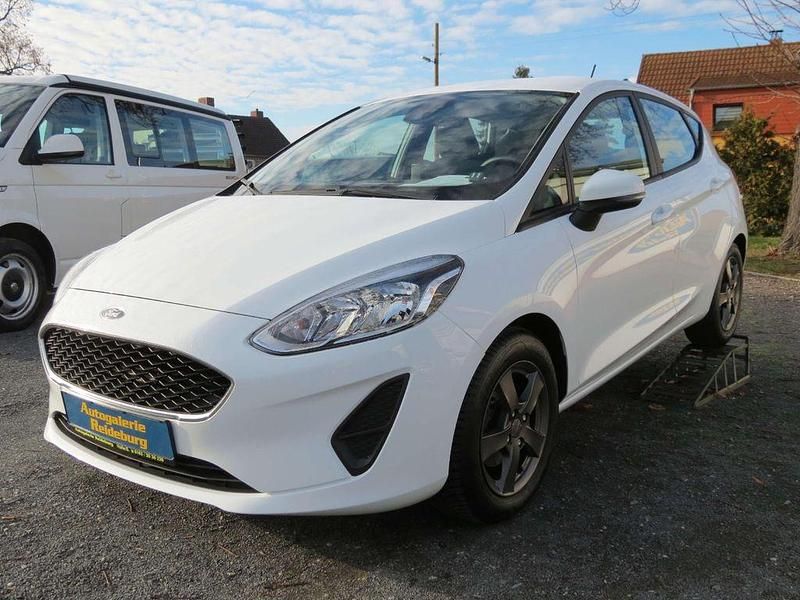 Gebraucht Ford Fiesta Cool & Sound Edition 86 PS (63 kW) 2018 Weiß Kleinwagen