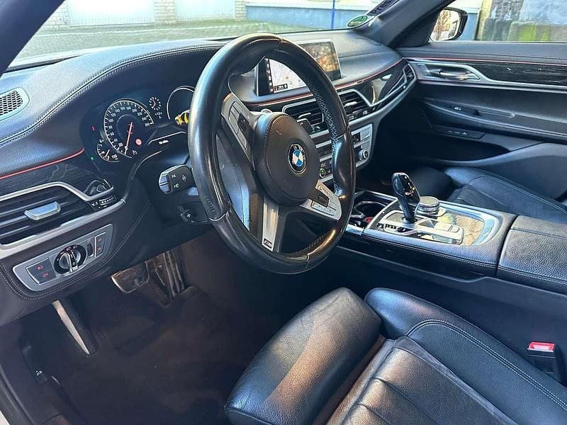 Gebraucht BMW 740 326 PS (239 kW) 2019 Limousine