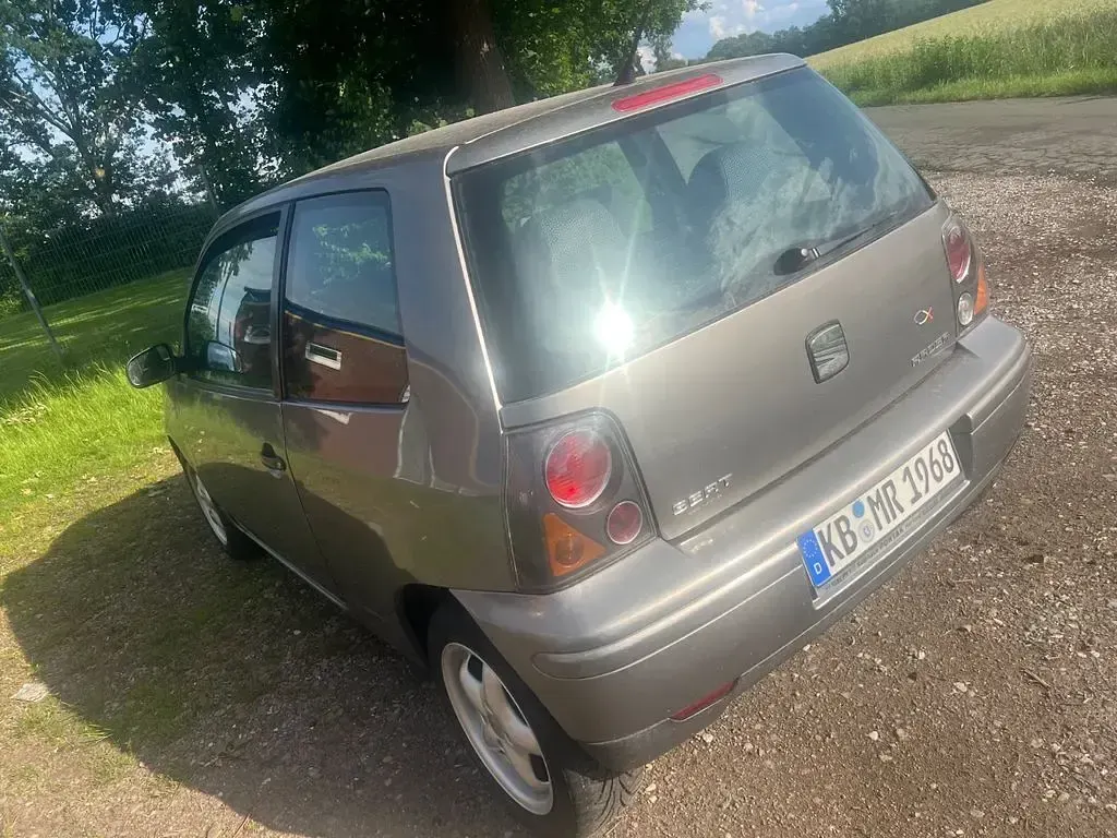 Gebraucht Seat Arosa Prima 50 PS (36 kW) 2004 Grau Kleinwagen