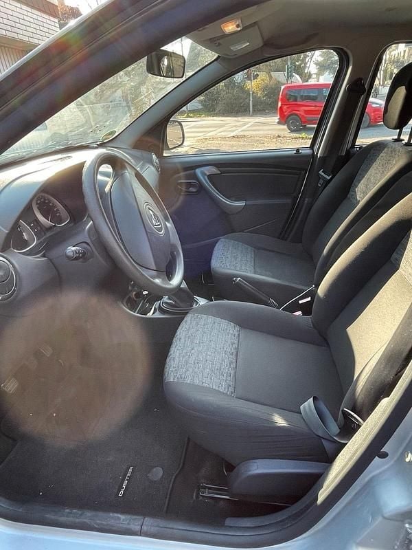Gebraucht Dacia Duster 105 PS (77 kW) 2010 Silber SUV