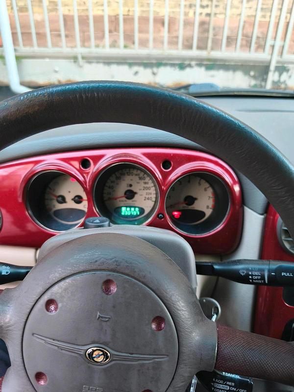 Gebraucht Chrysler PT Cruiser 142 PS (104 kW) 2001 Rot Limousine