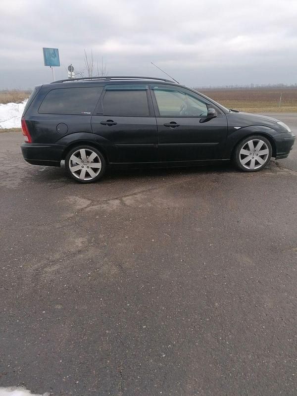 Gebraucht Ford Focus Futura 101 PS (74 kW) 2004 Schwarz Kombi