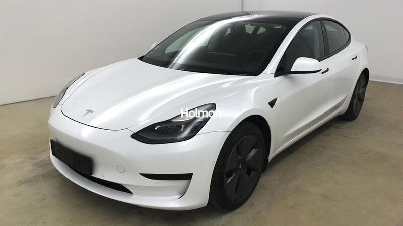 Weiß Gebraucht 2021 Tesla Model 3 Standard Range Plus Limousine | 23.323 € (Superpreis) - Bild 1/4