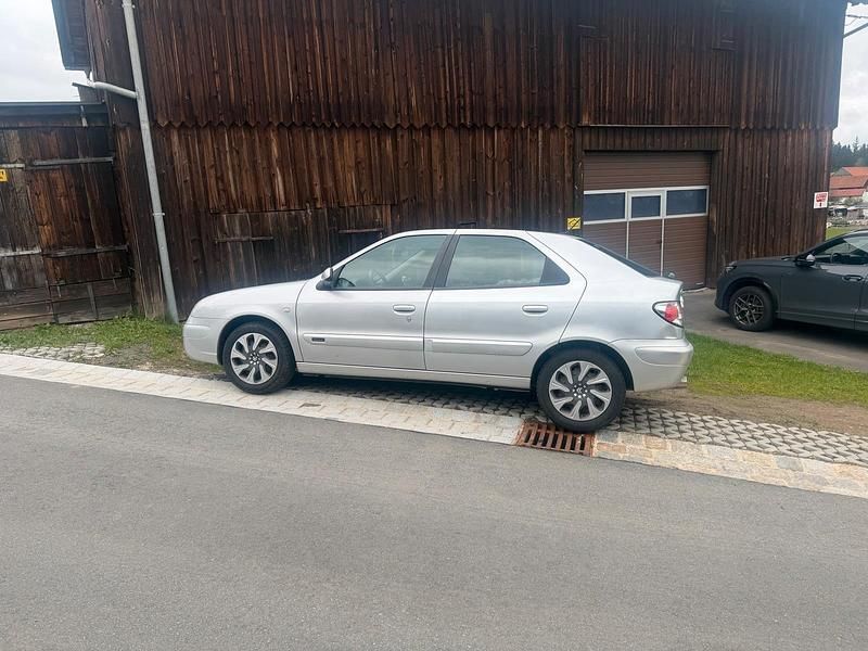 Second-hand Citroën Xsara 75 CP (55 kW) 2003 Gri Hatchback